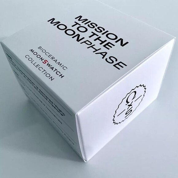 Swatch x Omega Moonswatch Mission To Moonphase Snoopy-Full Moon - Picture 3 of 6